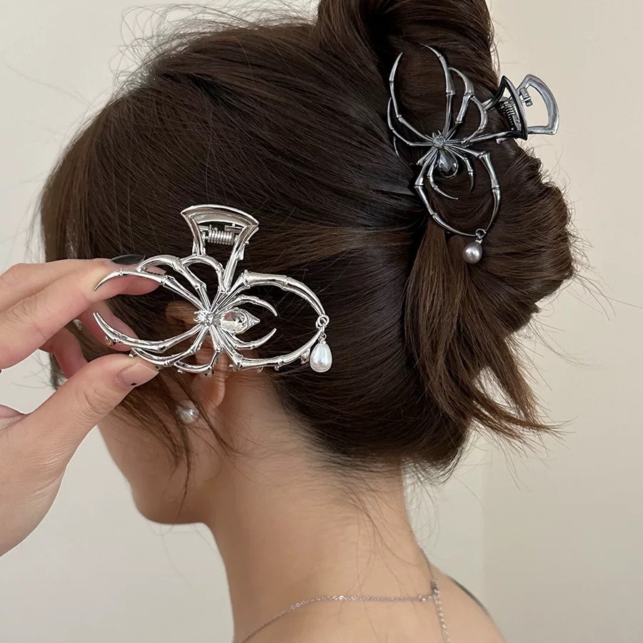 2025 할로윈 블랙 스파이더 헤어 클로 클립 진주 매 - Women Accessories Business 리뷰 및 가격