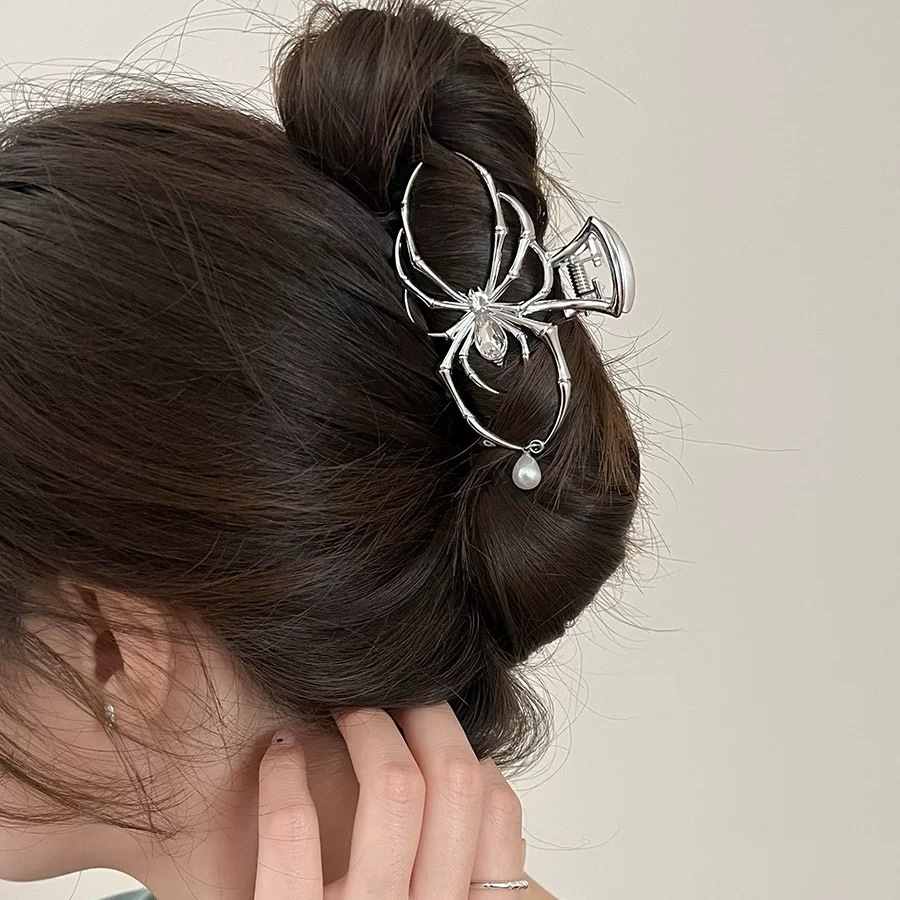 2025 할로윈 블랙 스파이더 헤어 클로 클립 진주 매 - Women Accessories Business 리뷰 및 가격